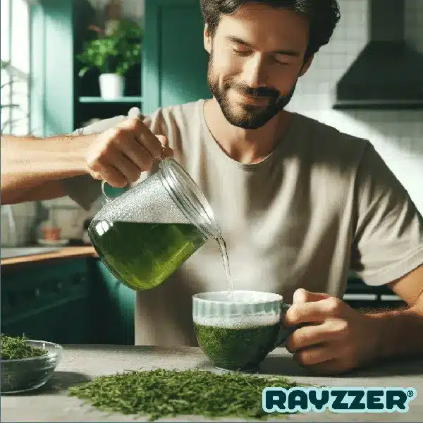 Príprava zeleného čaju z čajových lístkov.